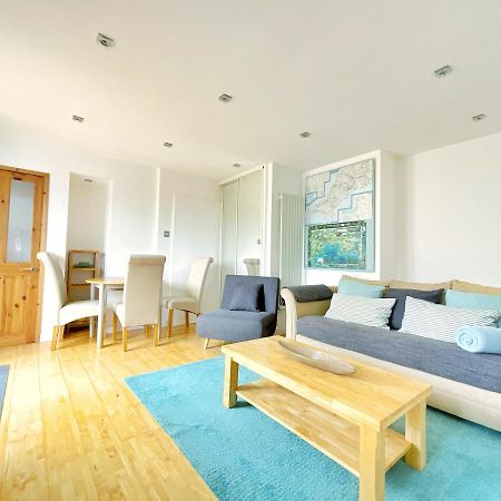 White Eden - Explore Cornwall From A Comfy Central Appartment سانت أوستيل المظهر الخارجي الصورة