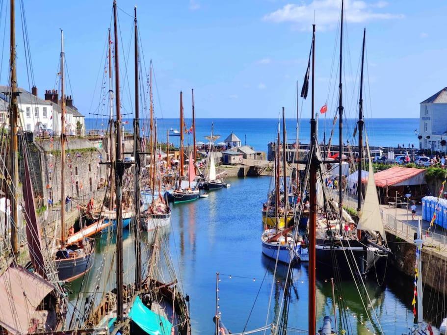 White Eden - Explore Cornwall From A Comfy Central Appartment سانت أوستيل المظهر الخارجي الصورة